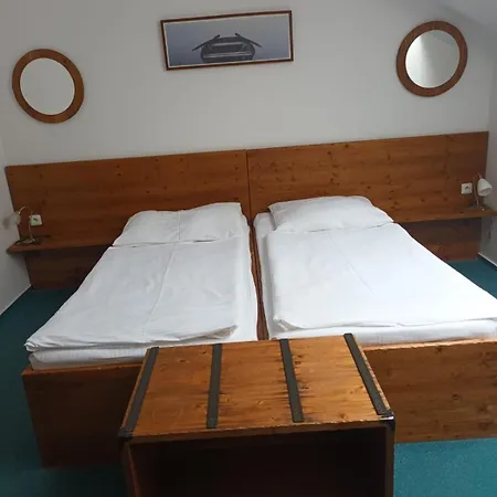 Hotel Dakol *